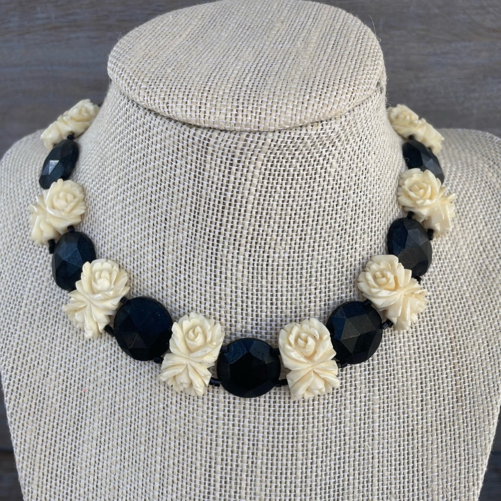 Vintage Collar Necklace - Carved Double Cream Roses & Black Faceted Discs